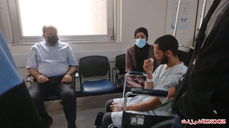 النائب الطيبي يزور الشاب محمود شيخ يوسف الذي اصيب في عينه في الاقصى